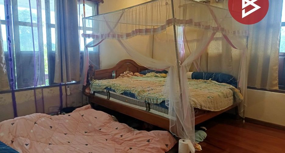 For sale 5 bedrooms house in Mueang Loei, Loei