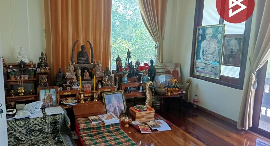 For sale 5 bedrooms house in Mueang Loei, Loei