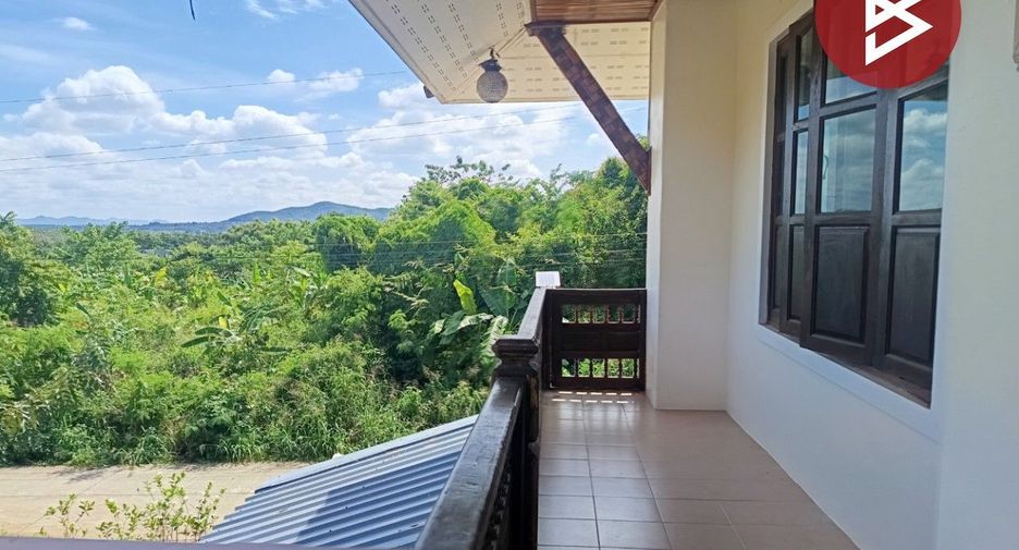For sale 5 bedrooms house in Mueang Loei, Loei