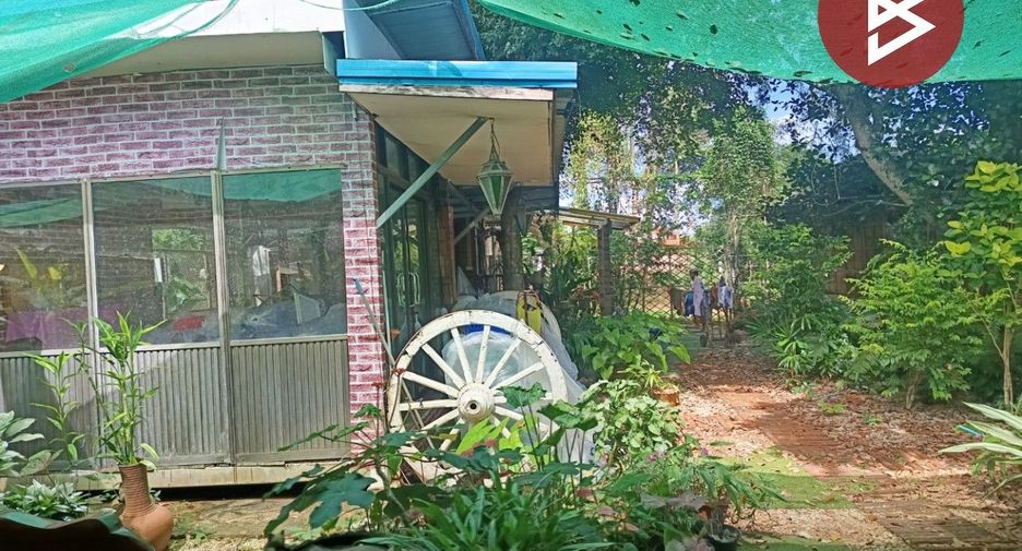 For sale 5 bedrooms house in Mueang Loei, Loei