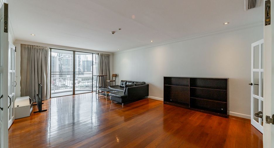 For sale 3 bedrooms condo in Pathum Wan, Bangkok