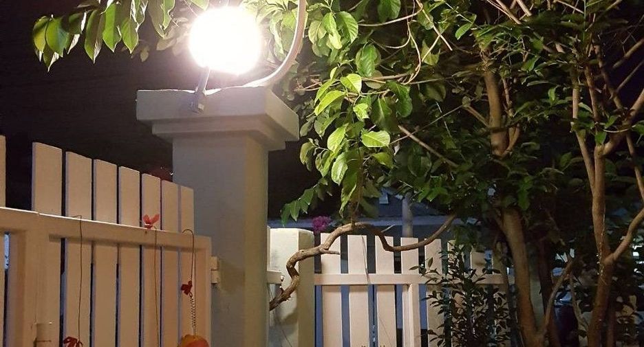 For sale 3 bedrooms townhouse in Don Mueang, Bangkok