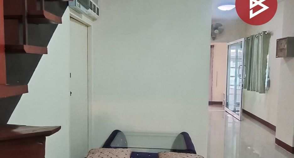 For sale 3 bedrooms townhouse in Don Mueang, Bangkok