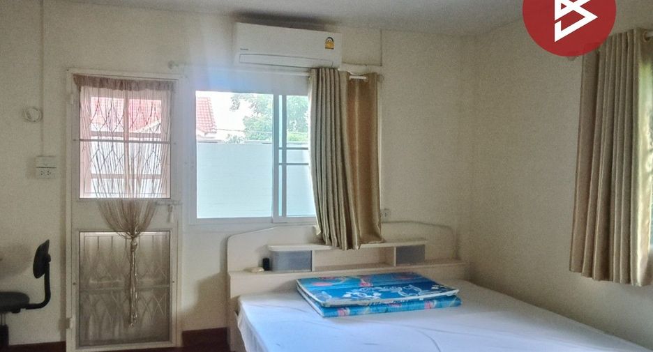 For sale 3 bedrooms townhouse in Don Mueang, Bangkok