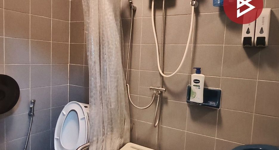 For sale 3 bedrooms townhouse in Don Mueang, Bangkok