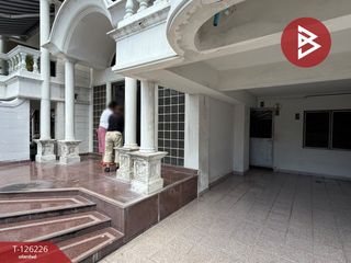 For sale 4 bedrooms townhouse in Yan Nawa, Bangkok