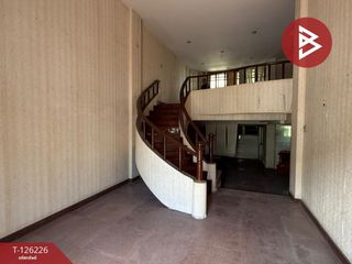 For sale 4 bedrooms townhouse in Yan Nawa, Bangkok