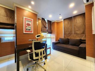 À louer et à vendre 3 chambres condo à Watthana, Bangkok