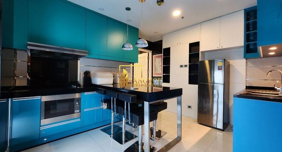 Condo en alquiler y en venta de 3 habitaciones en Watthana, Bangkok