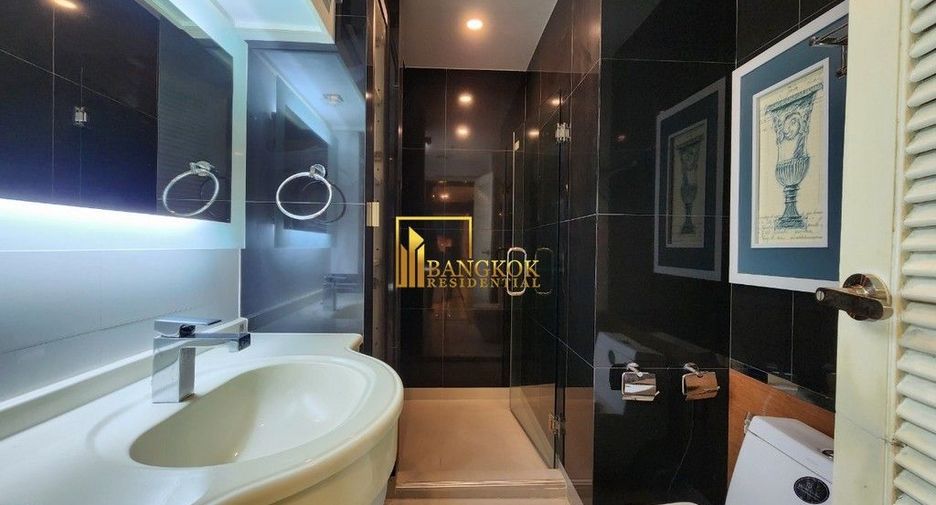 Condo en alquiler y en venta de 3 habitaciones en Watthana, Bangkok