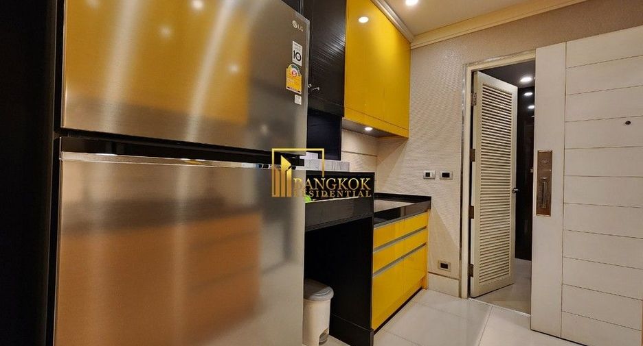 Condo en alquiler y en venta de 3 habitaciones en Watthana, Bangkok