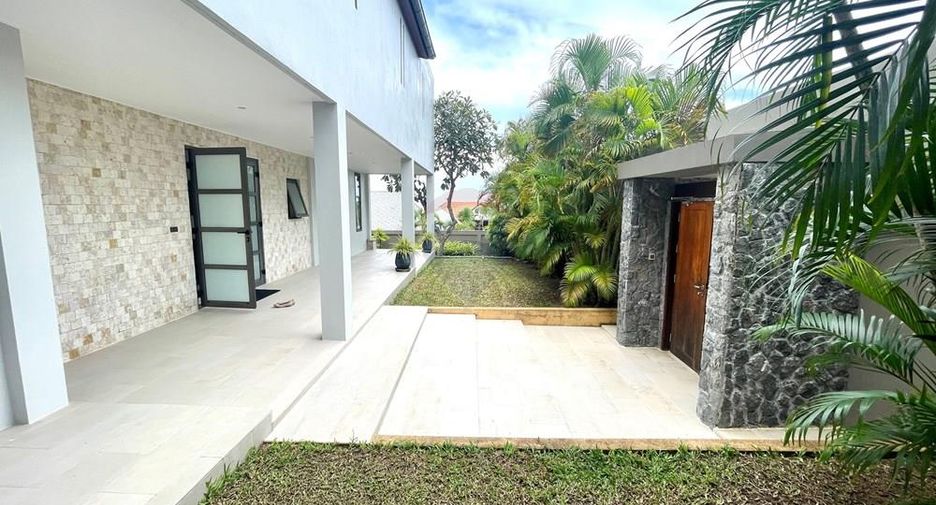 For sale 4 bedrooms villa in Ko Samui, Surat Thani
