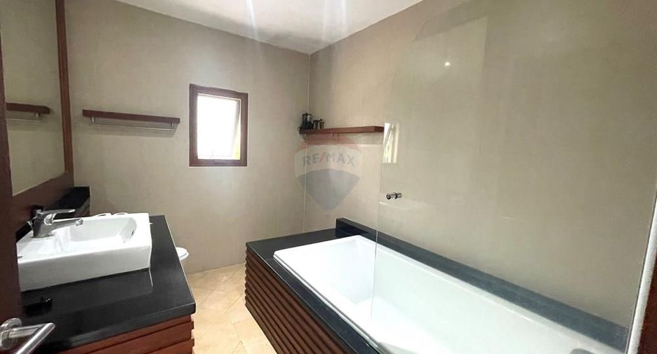 For sale 4 bedrooms villa in Ko Samui, Surat Thani