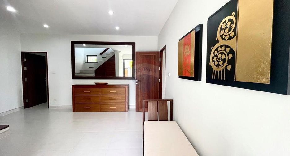For sale 4 bedrooms villa in Ko Samui, Surat Thani