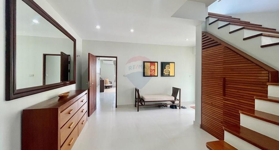 For sale 4 bedrooms villa in Ko Samui, Surat Thani