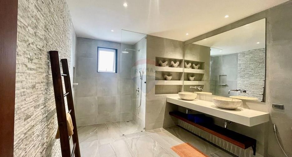 For sale 4 bedrooms villa in Ko Samui, Surat Thani