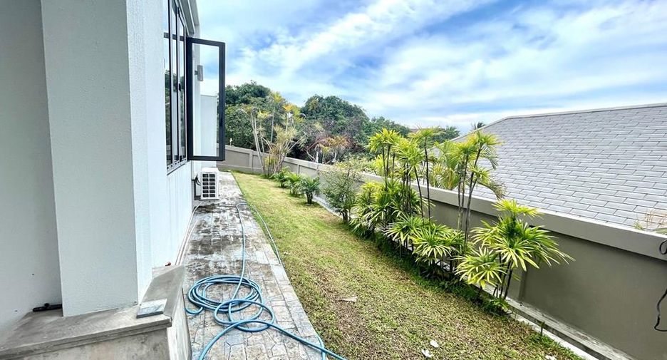 For sale 4 bedrooms villa in Ko Samui, Surat Thani