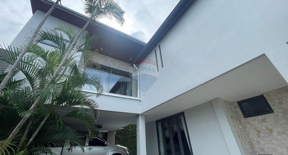 For sale 4 bedrooms villa in Ko Samui, Surat Thani