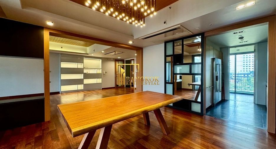 For sale 3 bedrooms condo in Yan Nawa, Bangkok