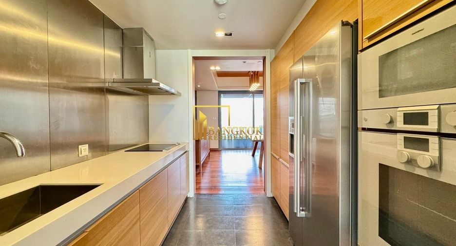 For sale 3 bedrooms condo in Yan Nawa, Bangkok