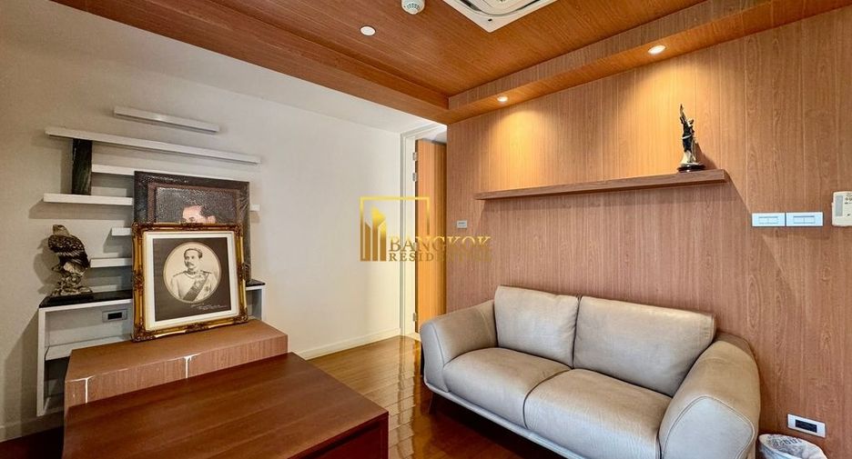 For sale 3 bedrooms condo in Yan Nawa, Bangkok