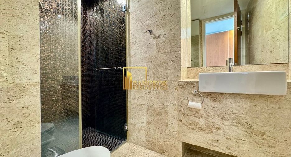 For sale 3 bedrooms condo in Yan Nawa, Bangkok
