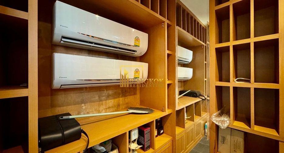 For sale 3 bedrooms condo in Yan Nawa, Bangkok