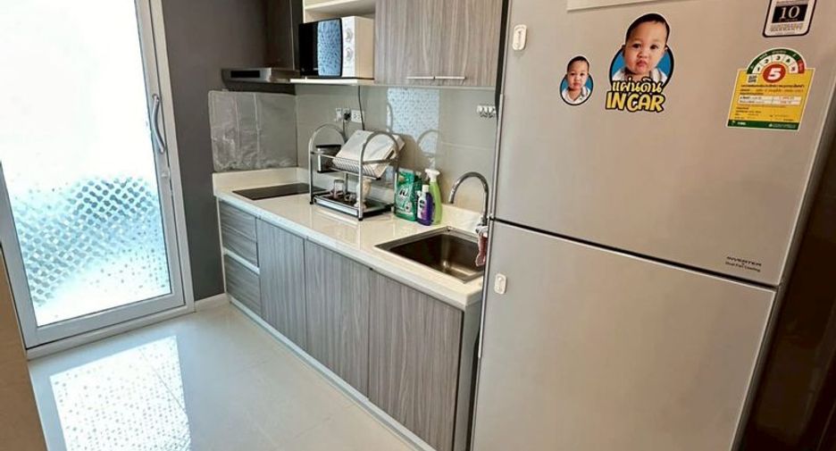 For sale 1 bed condo in Si Racha, Chonburi