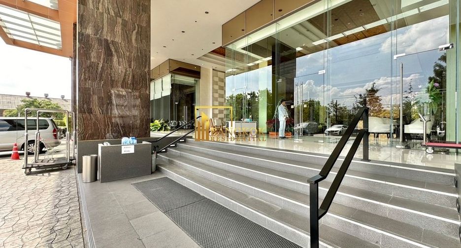 Condo en venta de 3 habitaciones en Bang Kho Laem, Bangkok