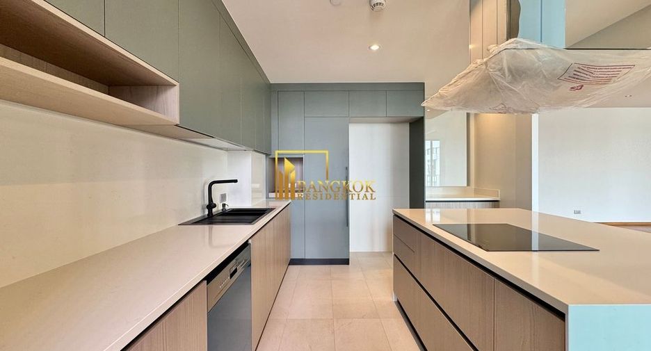 For sale 3 bedrooms condo in Yan Nawa, Bangkok