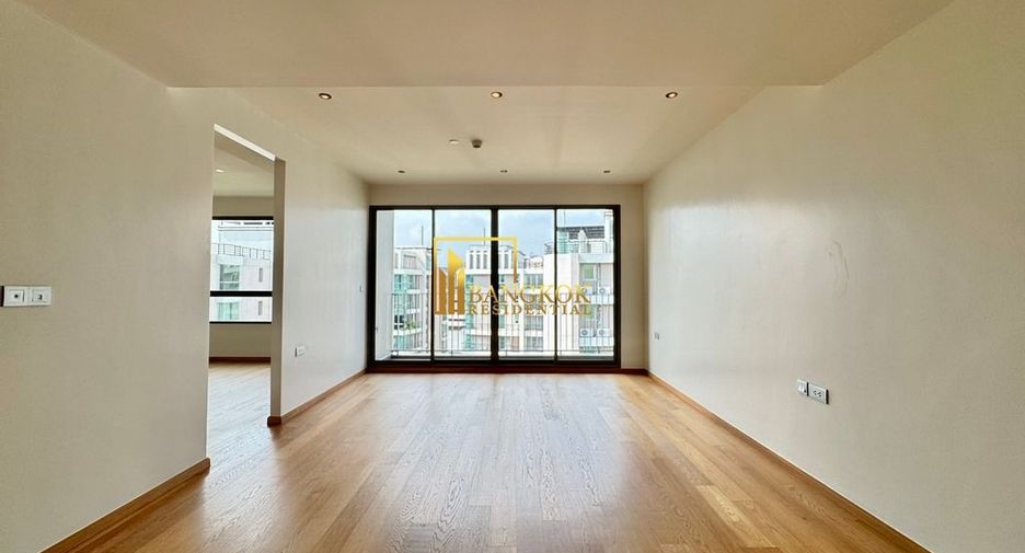 For sale 3 bedrooms condo in Yan Nawa, Bangkok