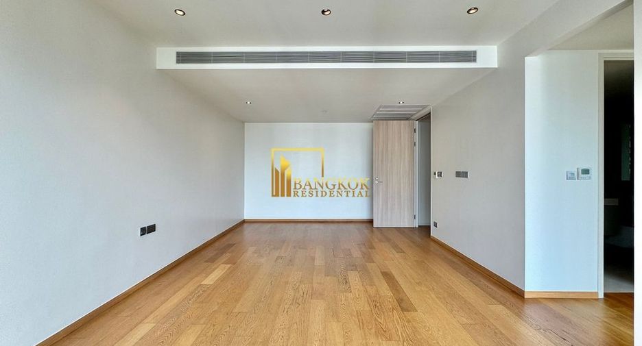 For sale 3 bedrooms condo in Yan Nawa, Bangkok