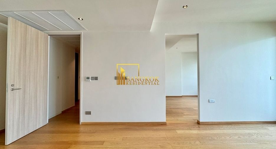 For sale 3 bedrooms condo in Yan Nawa, Bangkok