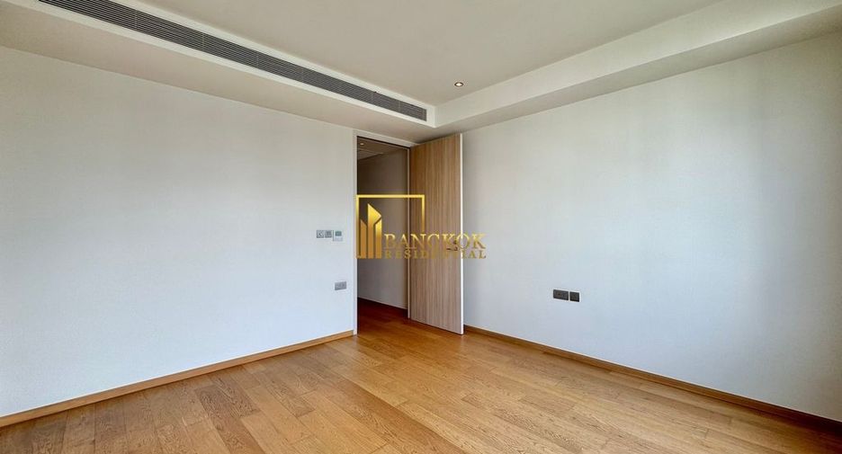For sale 3 bedrooms condo in Yan Nawa, Bangkok