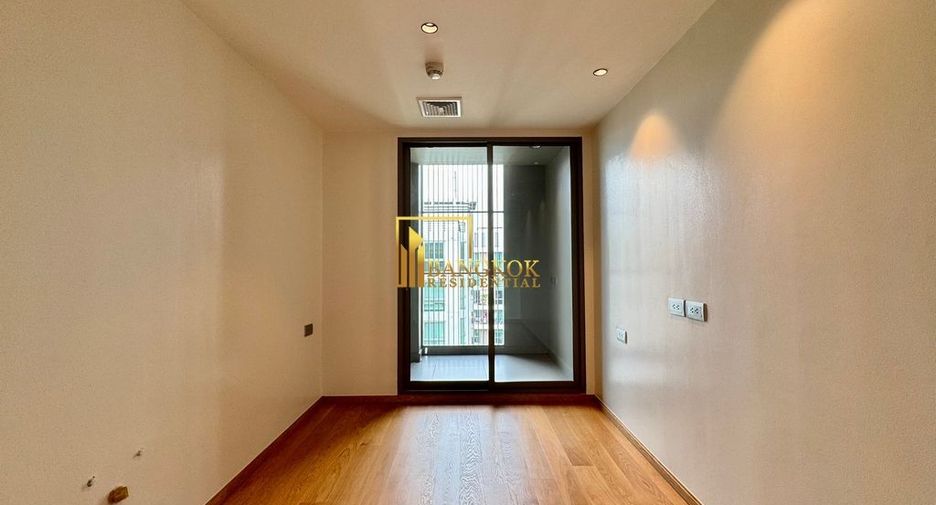 For sale 3 bedrooms condo in Yan Nawa, Bangkok