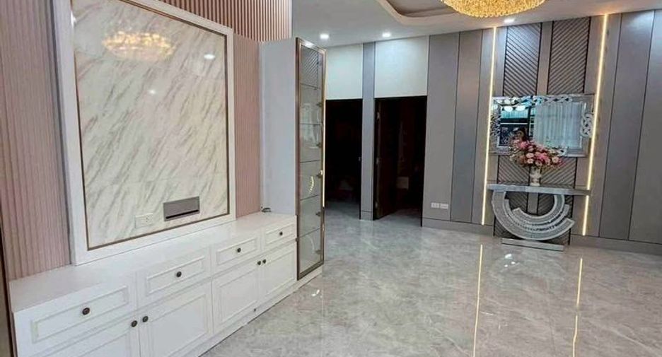 Casa en venta de 3 habitaciones en Bang Lamung, Chonburi