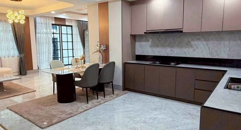 Casa en venta de 3 habitaciones en Bang Lamung, Chonburi