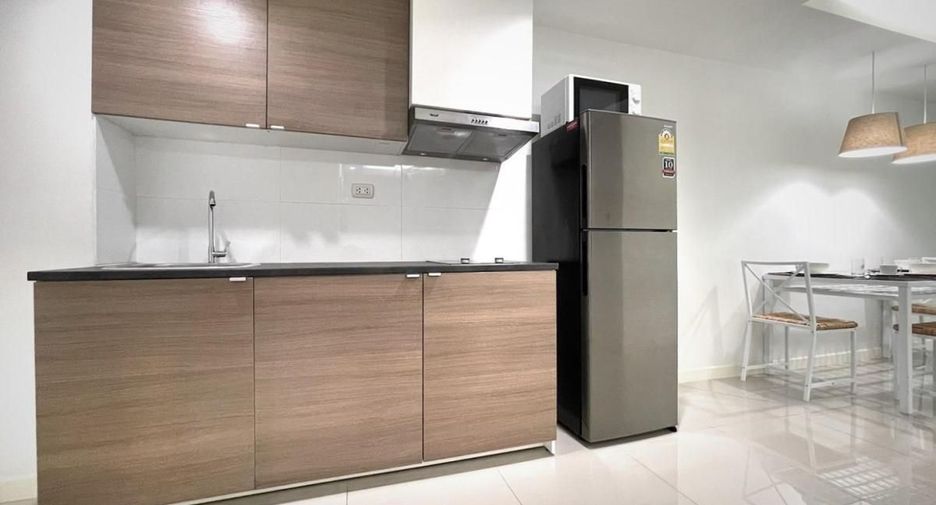 For rent 2 bedrooms condo in Khlong Toei, Bangkok