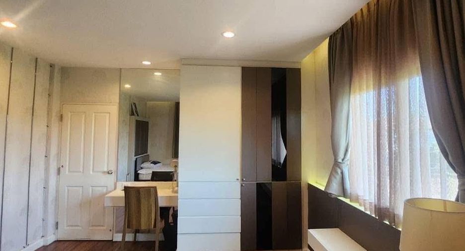 For rent 4 bedrooms house in Mueang Chiang Mai, Chiang Mai