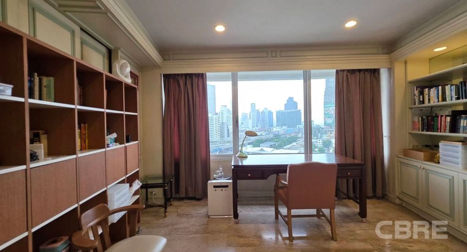 For sale 2 bedrooms condo in Sathon, Bangkok