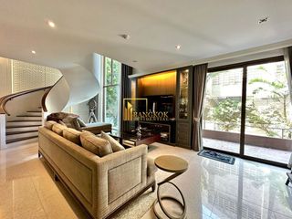 Condo en alquiler y en venta de 3 habitaciones en Yan Nawa, Bangkok