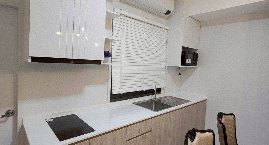 For rent 3 bedrooms townhouse in Bang Phli, Samut Prakan