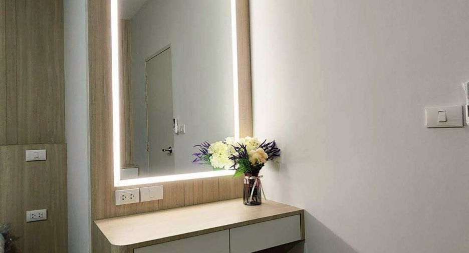 For rent 3 bedrooms townhouse in Bang Phli, Samut Prakan