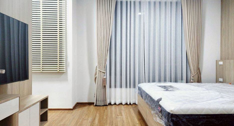 For rent 3 bedrooms townhouse in Bang Phli, Samut Prakan