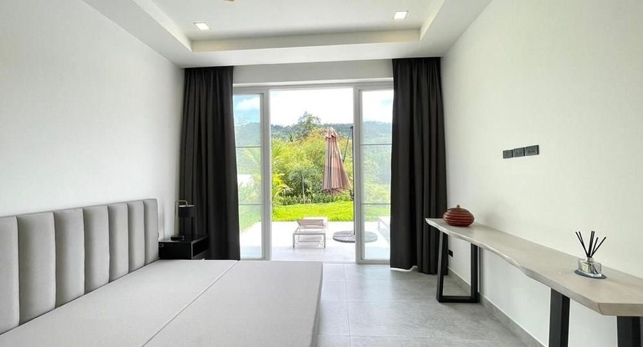 For sale 4 bedrooms villa in Ko Samui, Surat Thani