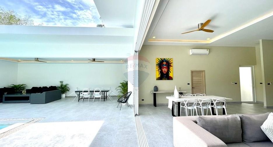 For sale 4 bedrooms villa in Ko Samui, Surat Thani