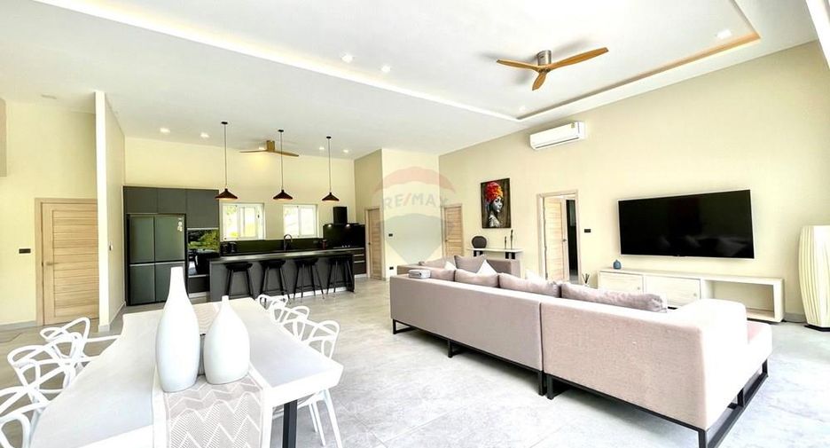 For sale 4 bedrooms villa in Ko Samui, Surat Thani