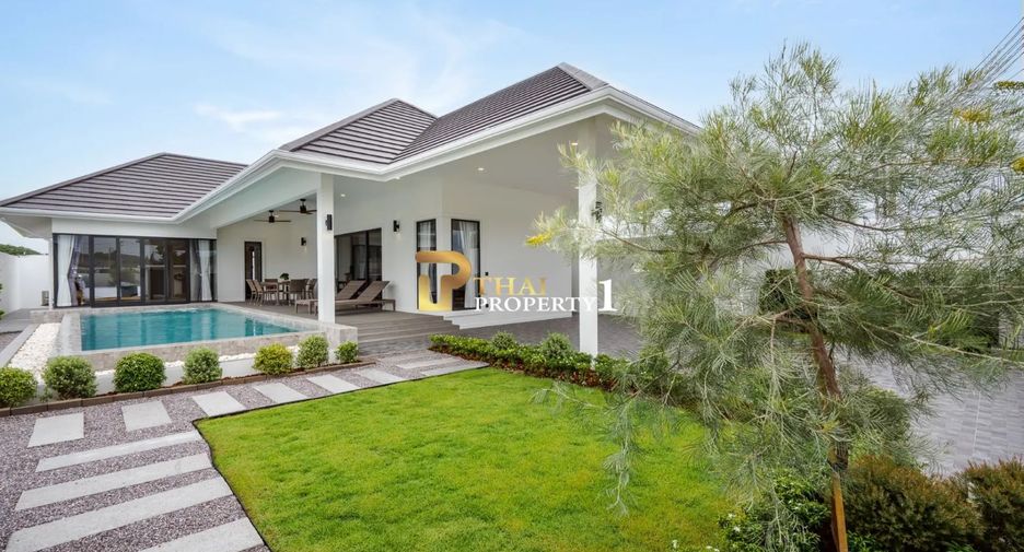 For sale 3 bedrooms villa in Hua Hin, Prachuap Khiri Khan