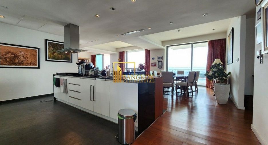 For rent and for sale 3 bedrooms condo in Yan Nawa, Bangkok