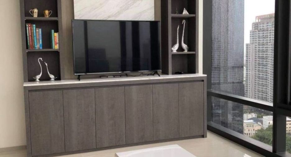 Condo en venta de 2 habitaciones en Bang Rak, Bangkok